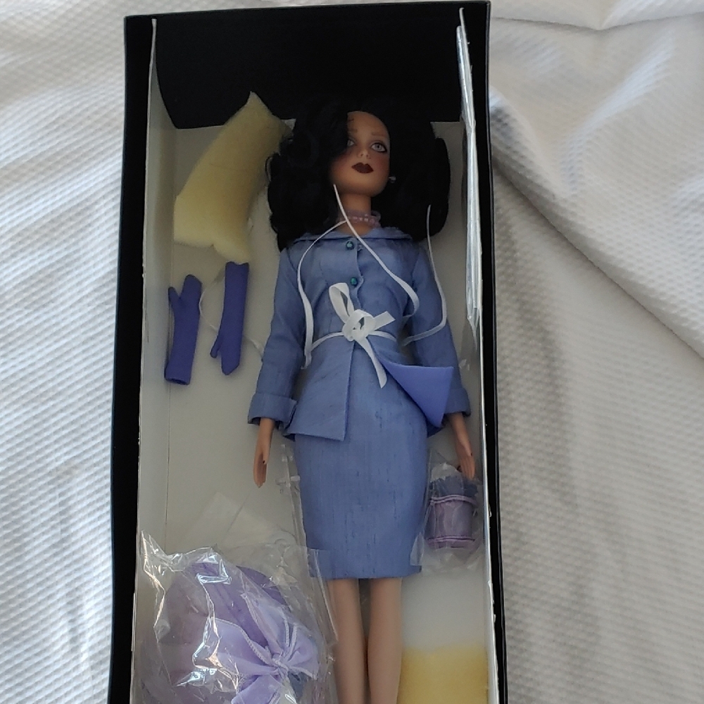 Fashion Boulevard Christina St. Clair 16" Doll "April Violets"